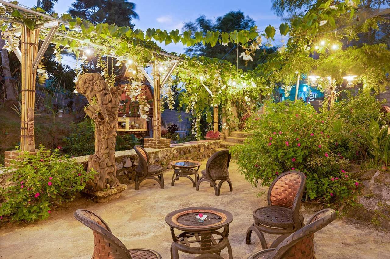 Onong'S Homestay & Cafe 토모혼 외부 사진