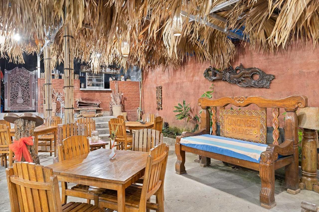Onong'S Homestay & Cafe 토모혼 외부 사진